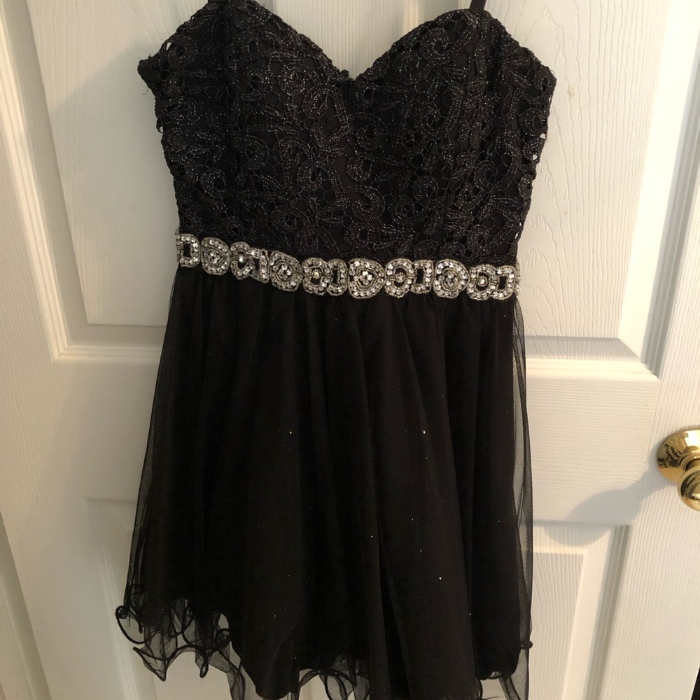 Strapless Formal Black Dress